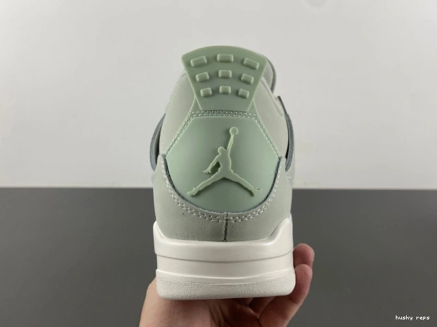 Rep Husky Jordan (W) Air Seafoam 4 HV0823-003 0719